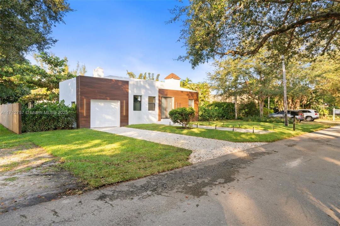 665 NE 117th st, Biscayne Park, Floride 33161, États-Unis