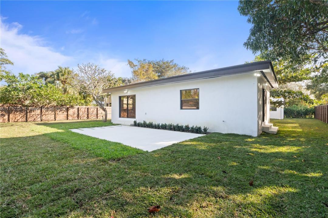 665 NE 117th st, Biscayne Park, Floride 33161, États-Unis