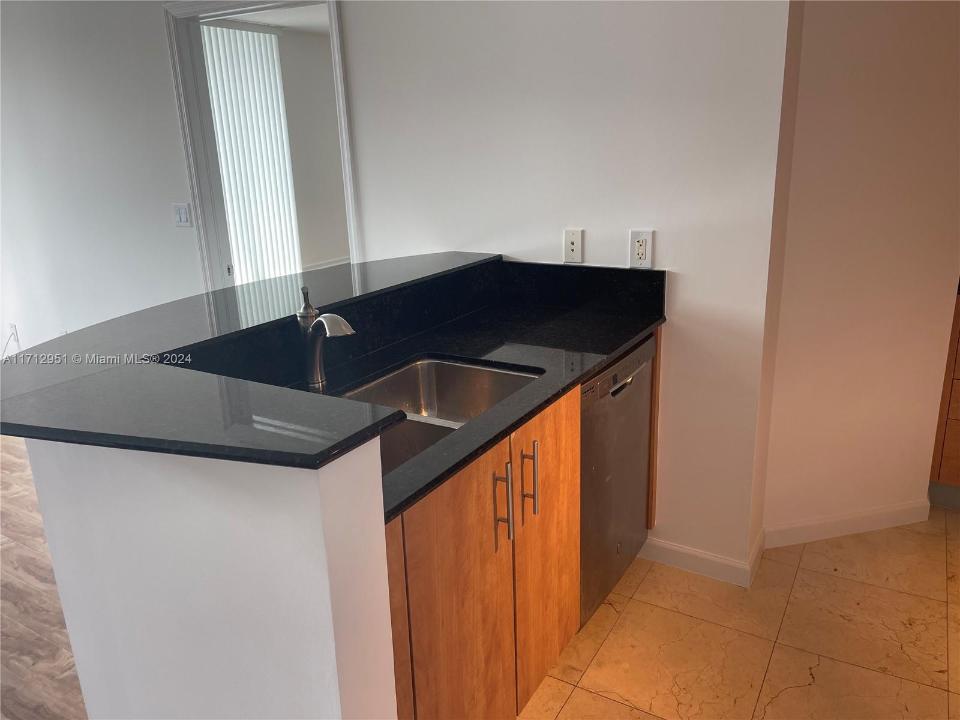 7900 Harbor Island Dr 720, North Bay Village, Florida 33141, HOA KỲ