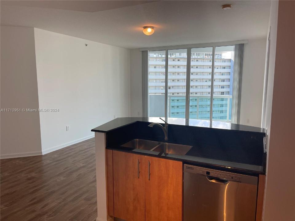 7900 Harbor Island Dr 720, North Bay Village, Florida 33141, HOA KỲ