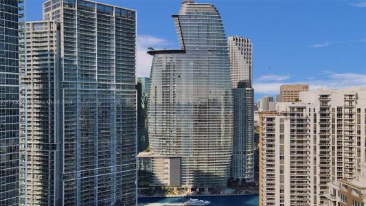 300 Biscayne Blvd Way 3605, Miami, Florida 33131, USA