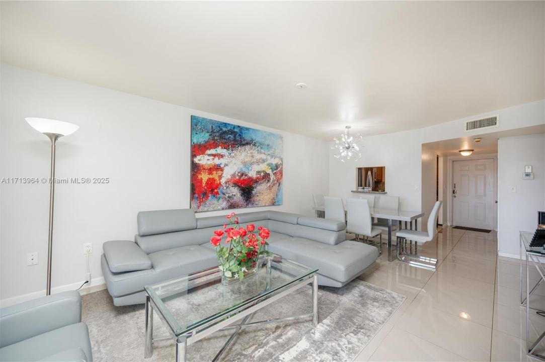 8861 Sunrise Lakes Blvd 301, Sunrise, Florida 33322, Amerika Birleşik Devletleri