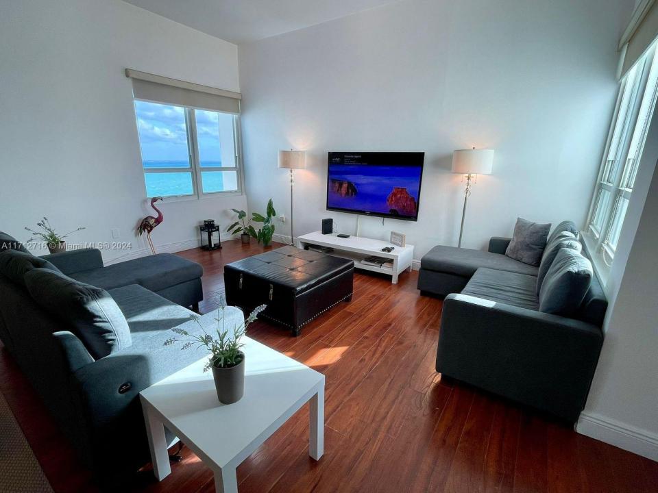 5445 Collins Ave TS7, Miami Beach, Floride 33140, États-Unis