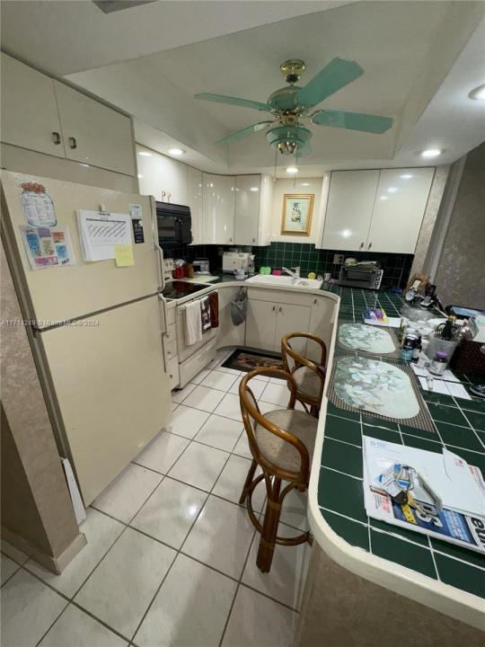 Hallandale Beach, Флорида 33009, Соединенные Штаты