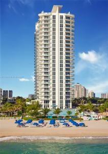 18683 Collins Ave 1110, Sunny Isles Beach, Florida 33160, USA
