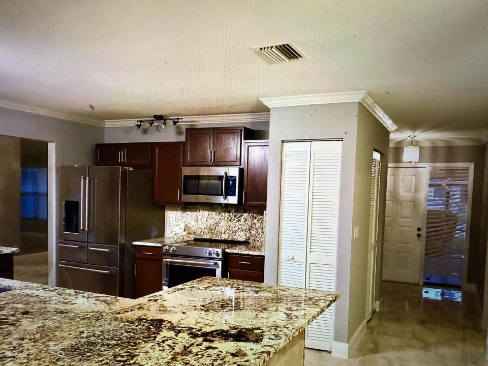 101 Ponce De Leon Street, Royal Palm Beach, Florida 33411