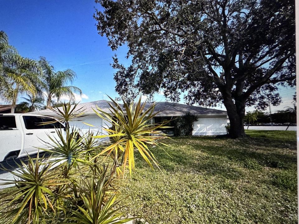 101 Ponce De Leon Street, Royal Palm Beach, Florida 33411