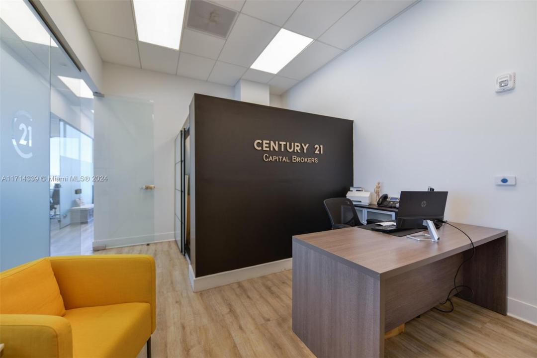 19790 W Dixie Hwy 1001 Hwy 1001, Aventura, Florida 33180, Stati Uniti