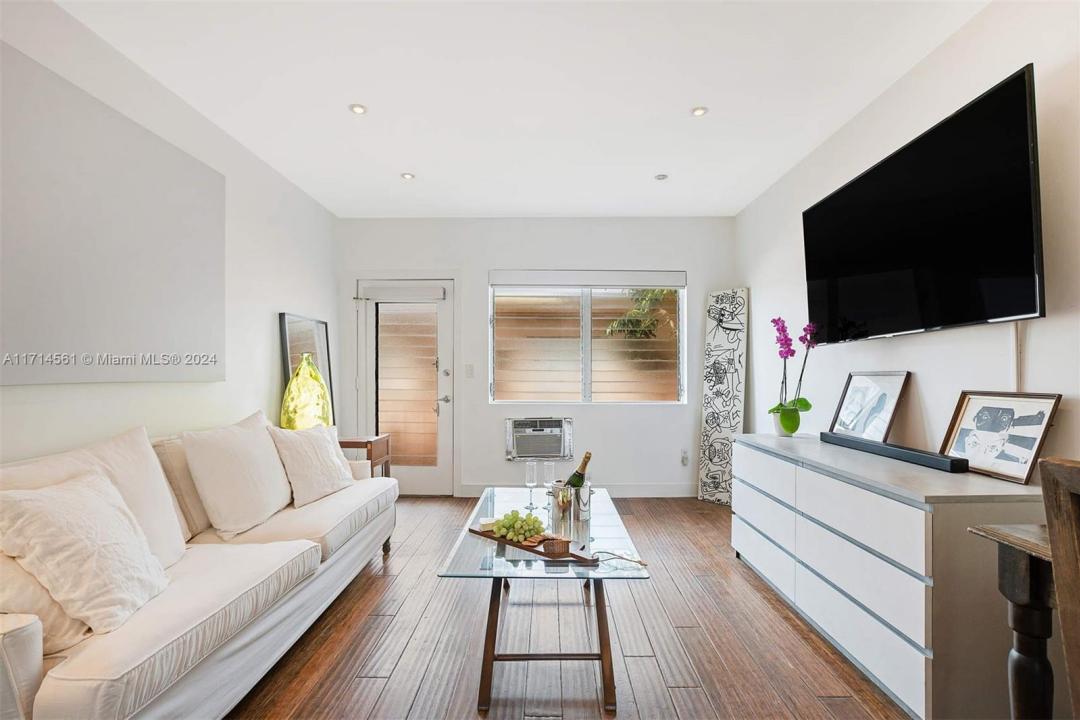 1050 Pennsylvania Ave 29, Miami Beach, フロリダ 33139, アメリカ合衆国