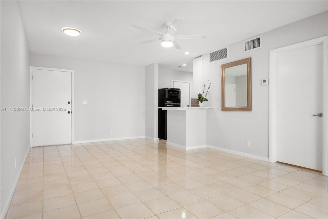 3040 NE 16th Ave 104, Oakland Park, فلوريدا 33334, الولايات المتحدة