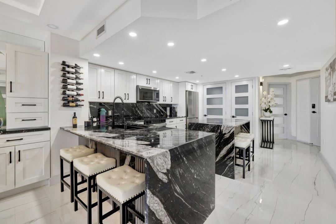 5051 N Highway A1a 9-3, Hutchinson Island, Flórida 34949, Estados Unidos