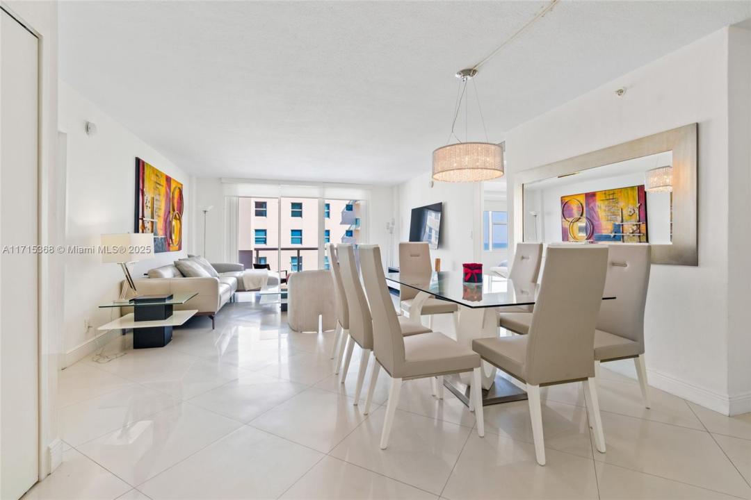 9195 Collins Ave 1103, Surfside, Floryda 33154, USA