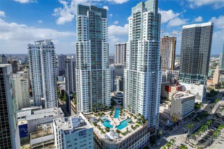 253 NE 2nd St 413, Miami, Florida 33132, USA