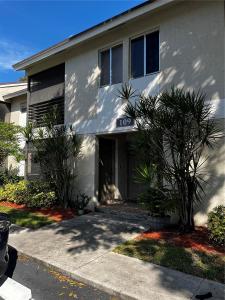 109 Gardens Dr 103, Pompano Beach, Florida 33069, USA