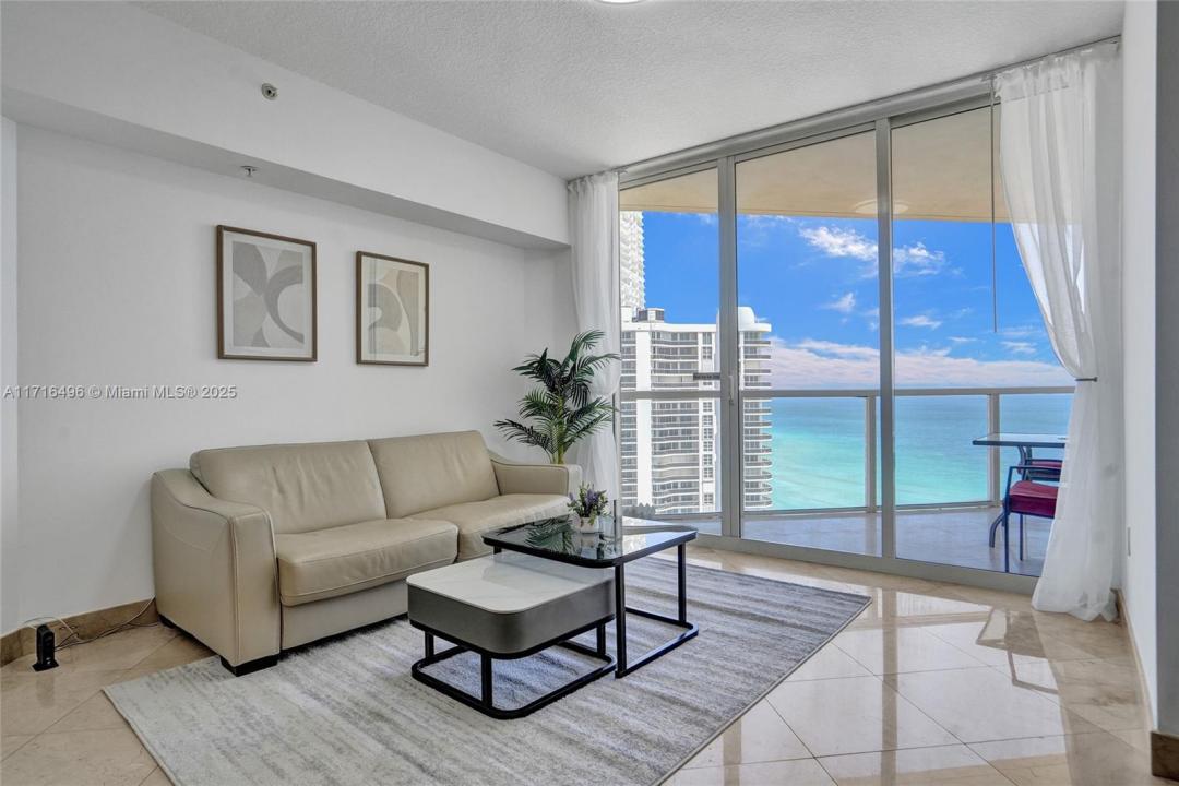 16699 Collins Ave 2405, Sunny Isles Beach, Florida 33160, Stati Uniti