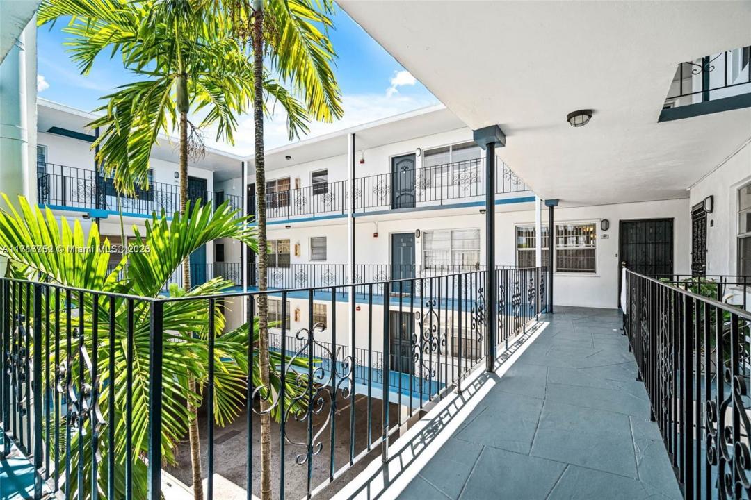 1230 NE 139th St 304, North Miami, فلوريدا 33161, الولايات المتحدة