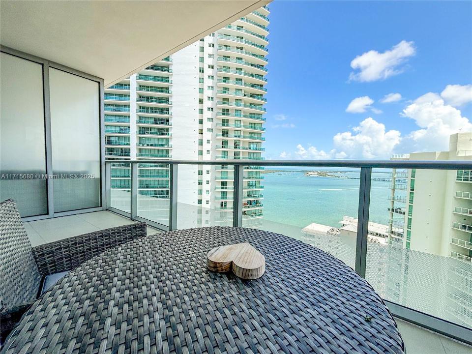 1300 Brickell Bay Dr 2707, Miami, 플로리다 33131, 미국