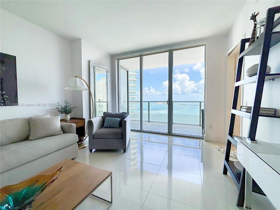 1300 Brickell Bay Dr 2707, Miami, 플로리다 33131, 미국