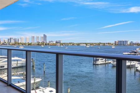 17301 Biscayne Blvd 305, North Miami Beach, Florida 33160, USA