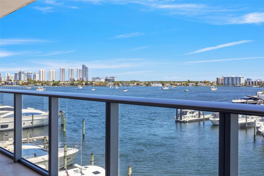 17301 Biscayne Blvd 305, North Miami Beach, Florida 33160