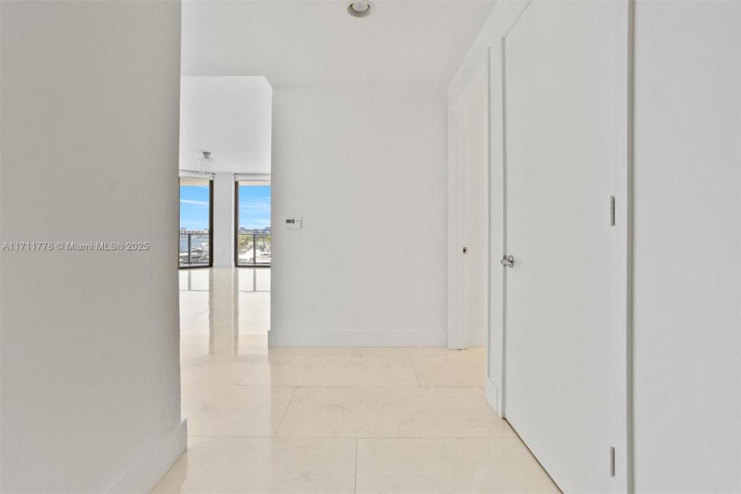 17301 Biscayne Blvd 305, North Miami Beach, Florida 33160