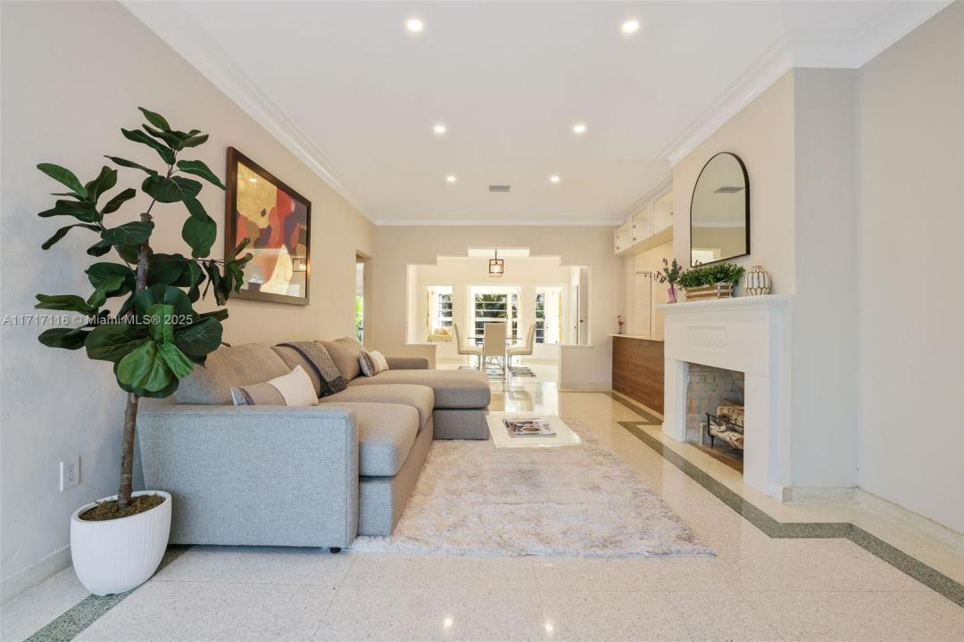 3760 Royal Palm Ave, Miami Beach, فلوريدا 33140, الولايات المتحدة