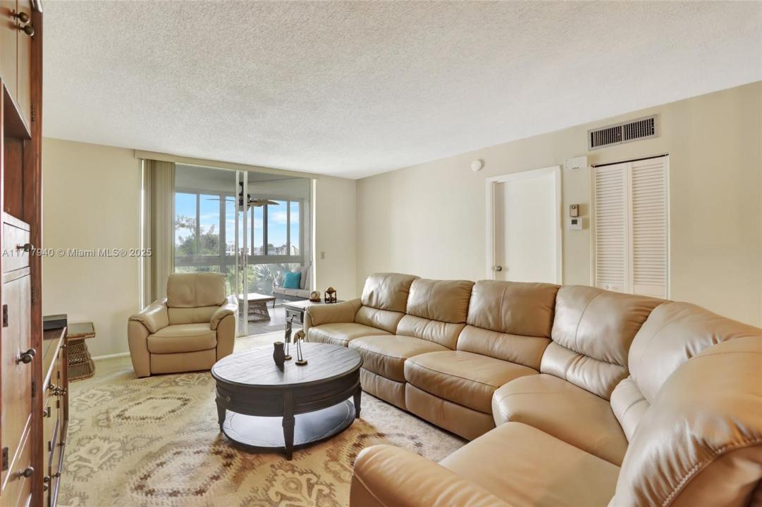 1402 NW 80th Ave 410, Margate, Florida 33063, Stati Uniti