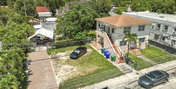255 NW 32nd St, Miami, Florida 33127, USA