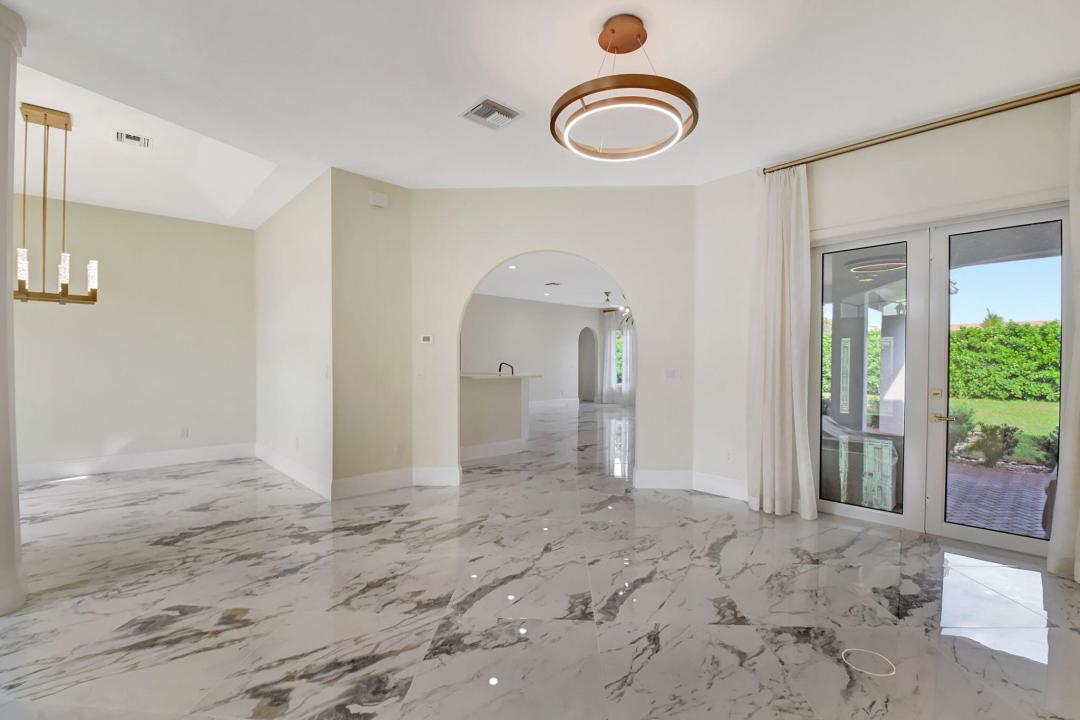 100 N Country Club Boulevard, Atlantis, Florida 33462, USA