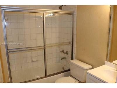 2451 NW 56th Ave 1-101, Lauderhill, Florida 33313, USA