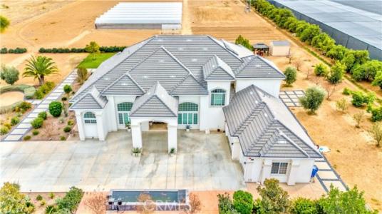 Cleveland Avenue, Riverside, Калифорния 92503, Соединенные Штаты