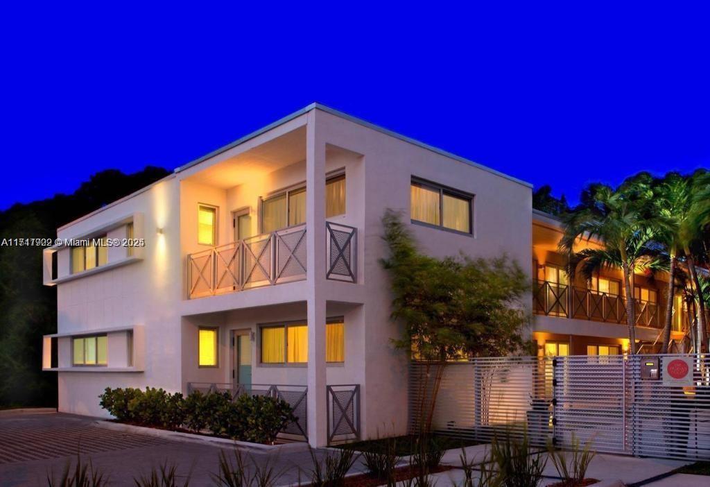 1816 Meridian Ave 13, Miami Beach, Floride 33139, États-Unis
