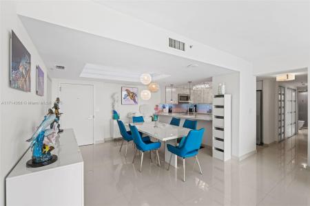 650 West Ave 2407, Miami Beach, Florida 33139, USA