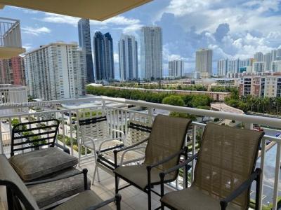 251 174th St 1112, Sunny Isles Beach, Florida 33160, USA