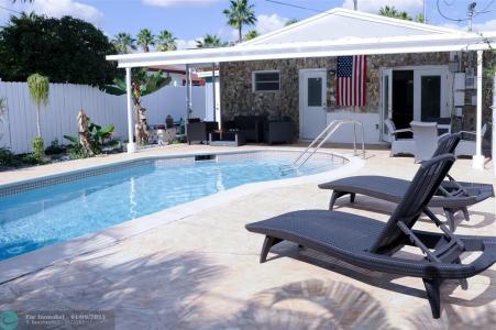 29 NE 3rd St, Dania Beach, フロリダ 33004, アメリカ合衆国