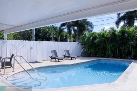 29 NE 3rd St, Dania Beach, フロリダ 33004, アメリカ合衆国