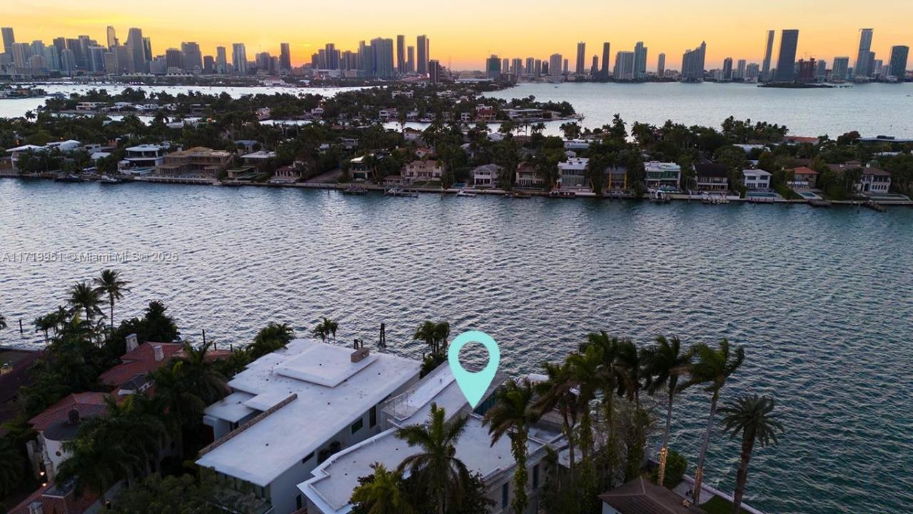 424 W Rivo Alto Dr, Miami Beach, Florida 33139