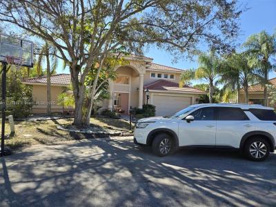 4956 Rothschild Dr, Coral Springs, Florida 33067, USA