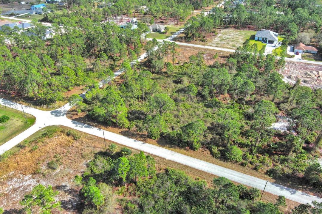 1020 Lake Ave, Lehigh Acres, Florida 33972, USA