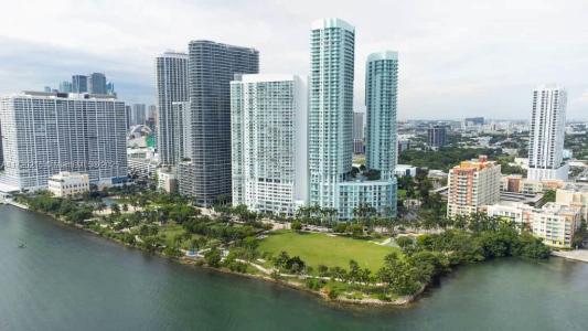 1900 N Bayshore Dr 2018, Miami, Florida 33132, USA
