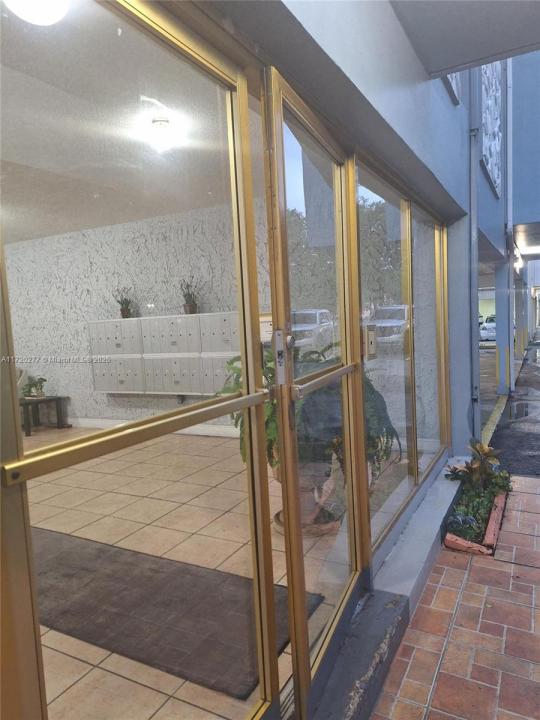 1735 NE 164th St G210, North Miami Beach, Florida 33162, Stati Uniti