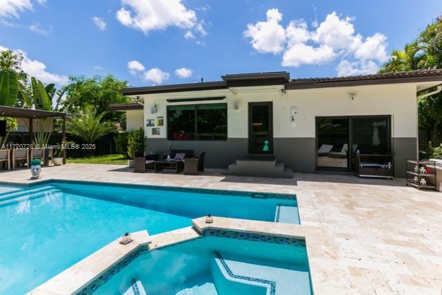 9555 NW 2nd Ave, Miami Shores, 佛罗里达州 33150, 美国