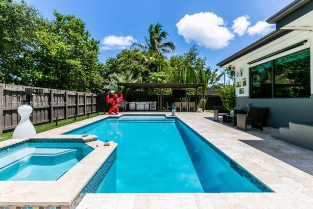 9555 NW 2nd Ave, Miami Shores, 佛罗里达州 33150, 美国