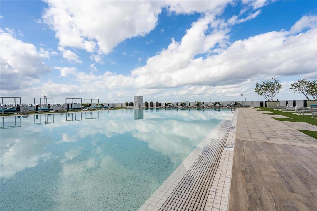 5300 Paseo Blvd 505, Doral, Florida 33166, USA