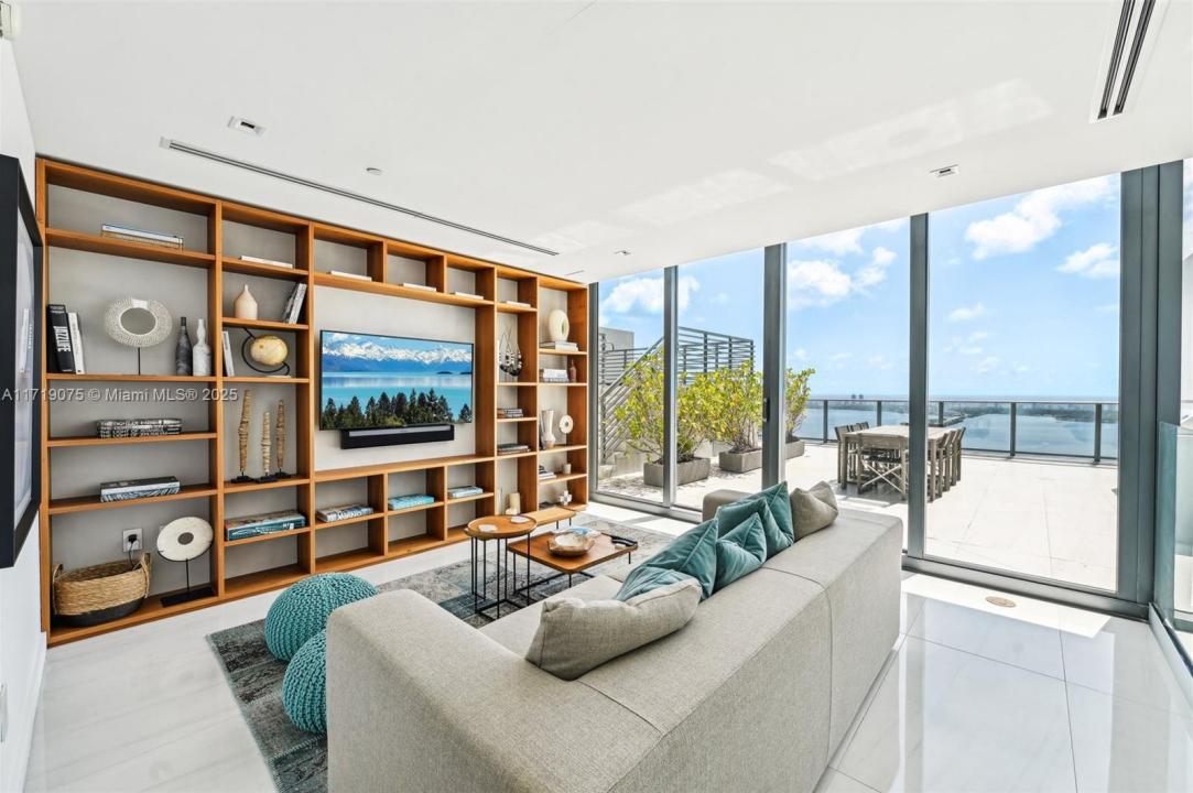 480 NE 31st St PH5402, Miami, فلوريدا 33137, الولايات المتحدة