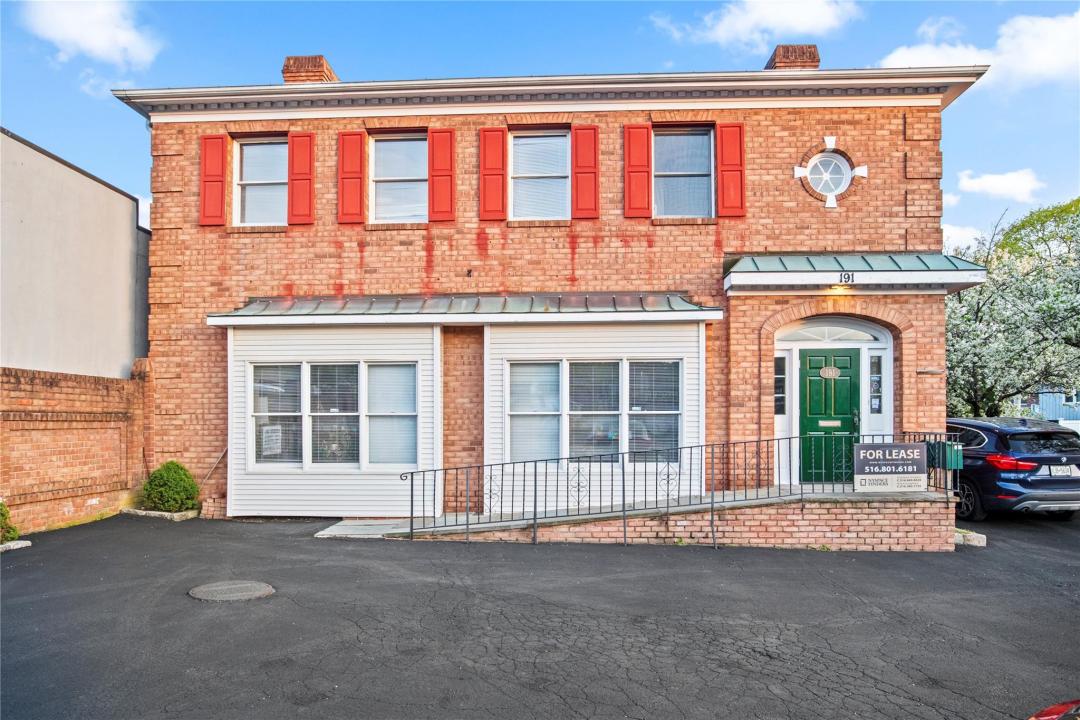 191 Forest Avenue, Oyster Bay, Нью-Йорк 11560, Соединенные Штаты