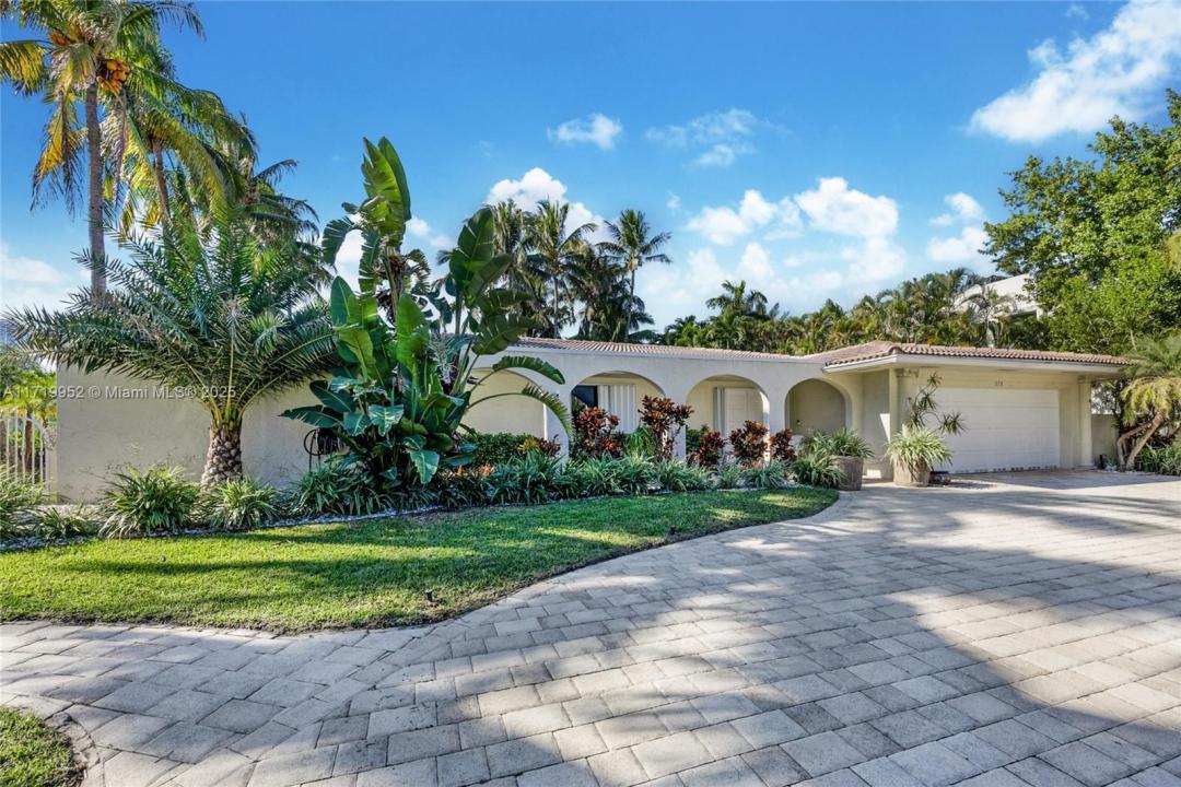 570 Ocean Blvd, Golden Beach, フロリダ 33160, アメリカ合衆国