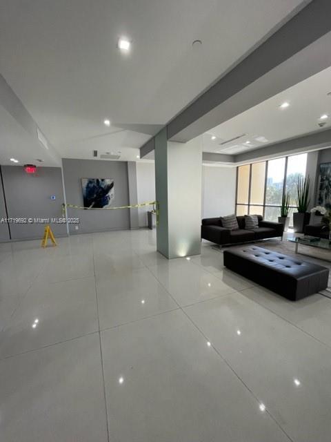 20379 W Country Club Dr 535, Aventura, Florida 33180