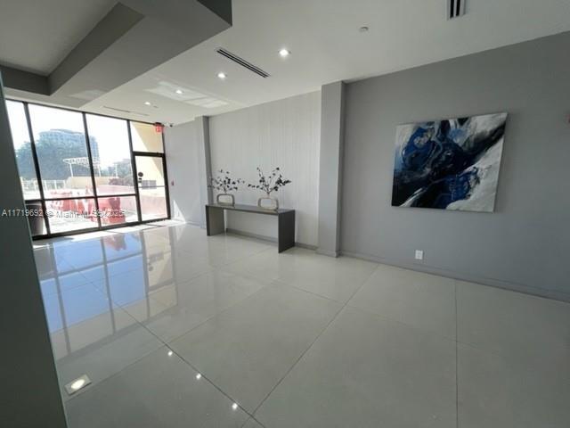 20379 W Country Club Dr 535, Aventura, Florida 33180