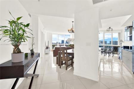18201 Collins Ave 801A, Sunny Isles Beach, Florida 33160, USA